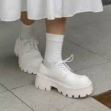 V05 Paris Derby Shoes