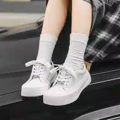 V05 Derby Shoes White