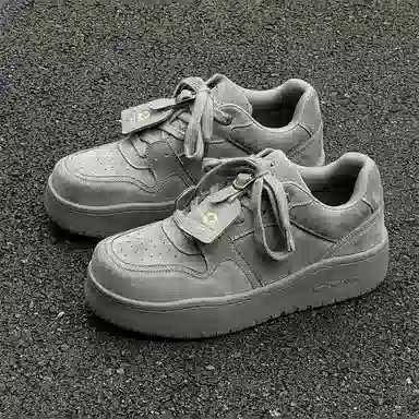 V05 Classic Retro Sneakers