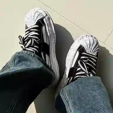 V05 Casual Thick Sole Low Top Sneakers