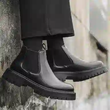 V05 Chelsea Boots