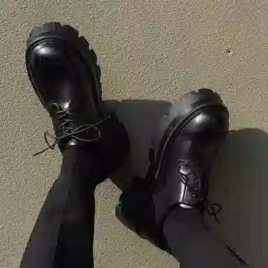 V05 Paris Derby Shoes