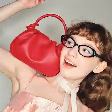 MUVA Cloud Handbag