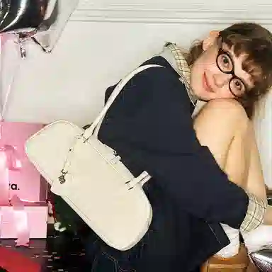 MUVA Baguette Shoulder Bag