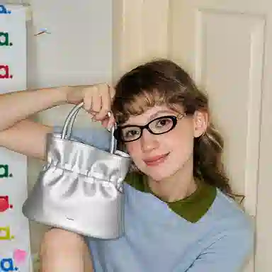 MUVA Bucket Bag Small