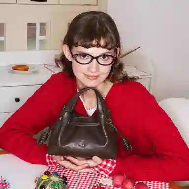 MUVA Crossbody Bag Mocha Brown/Party Red