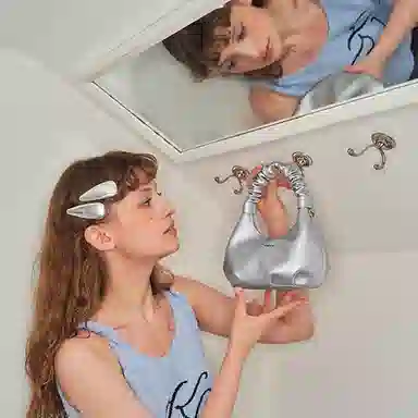 MUVA Cloud Dumpling Bag