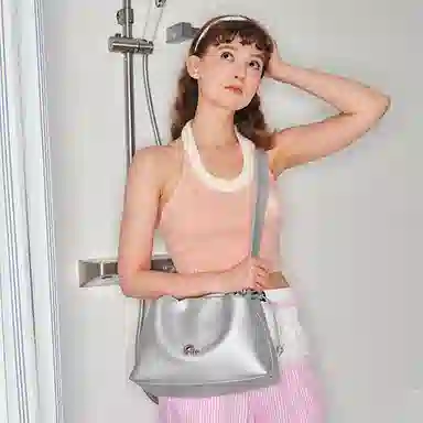 MUVA Cloud Crossbody Bag Silver/Black