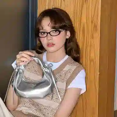 MUVA Cloud Ballet Small Handbag