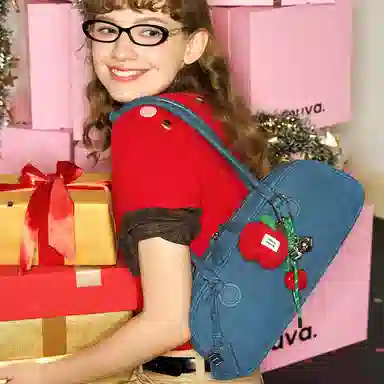 MUVA Baguette Shoulder Bag