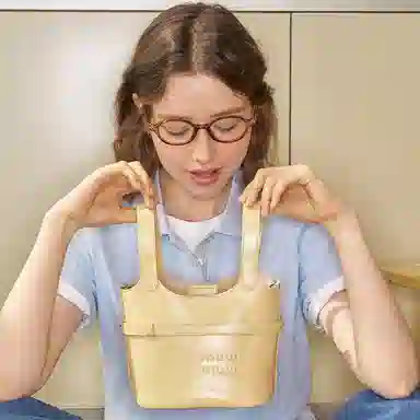 MUVA Handbag