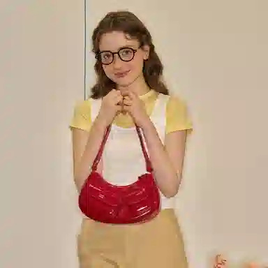 MUVA Party Red/Milkshake White