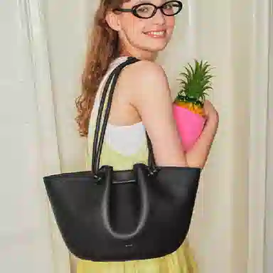 MUVA Tote