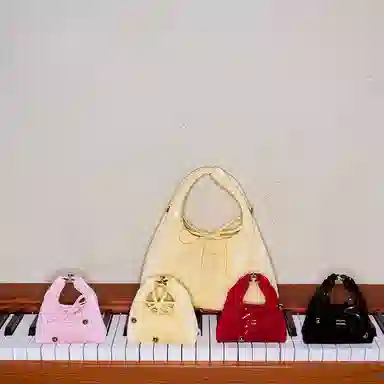 MUVA Mini Crossbody Bag