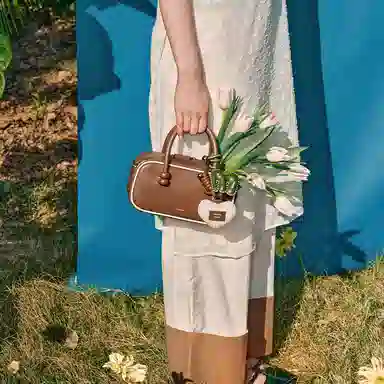 MUVA Boston Bag Medium