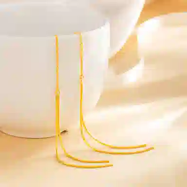 999