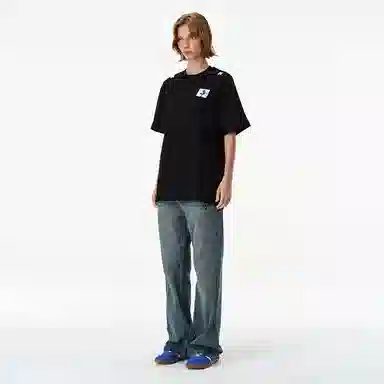 URS GGON Basic Loose Geometric Logo T-Shirt