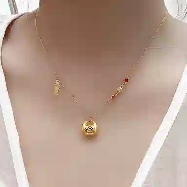 925