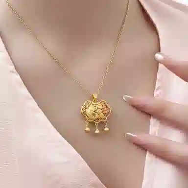 999
