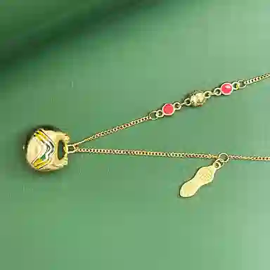 925