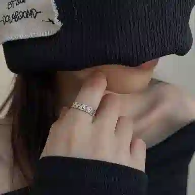 X 925