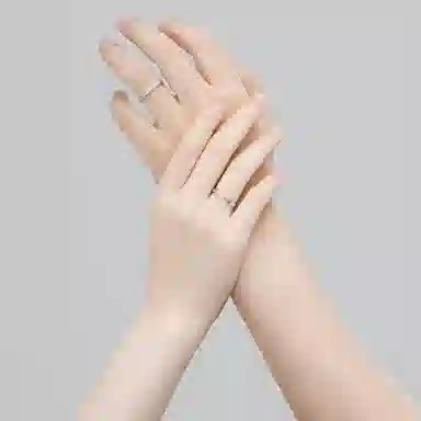 S925