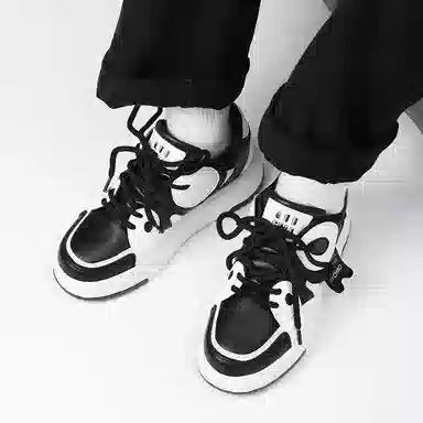 PLAY COBBLER PU Thick Sole Low Top Sneakers