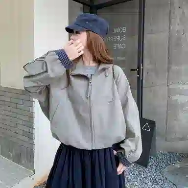 稻草人 轻盈时尚休闲百搭简约舒适秋冬截短外套 女款