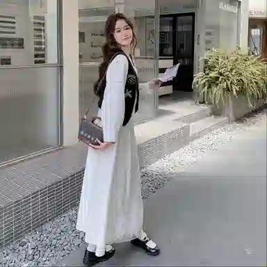 稻草人 时尚简约设计马甲连衣裙两件套裙装套装 女款