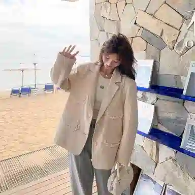稻草人 韩系通勤蕾丝拼接外套气质时尚高级感显瘦减龄西装 女款
