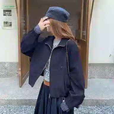 稻草人 轻盈时尚休闲百搭简约舒适秋冬截短外套 女款