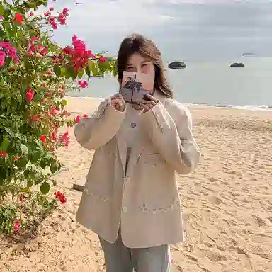 稻草人 韩系通勤蕾丝拼接外套气质时尚高级感显瘦减龄西装 女款