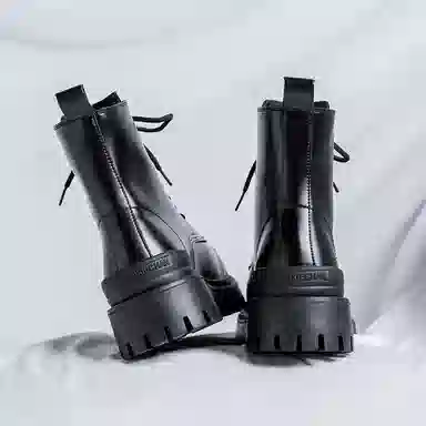 V ZERO FIVE Martin Boots Black