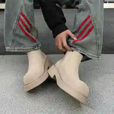 V ZERO FIVE