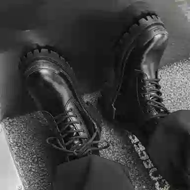 V ZERO FIVE Martin Boots Black