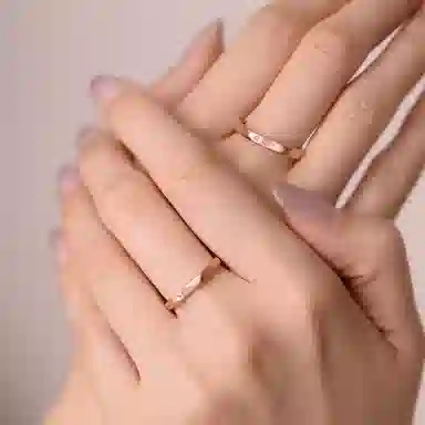 S925
