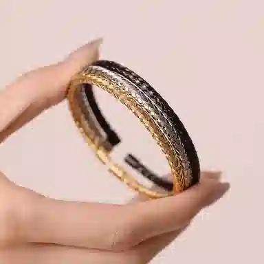 ACROWN