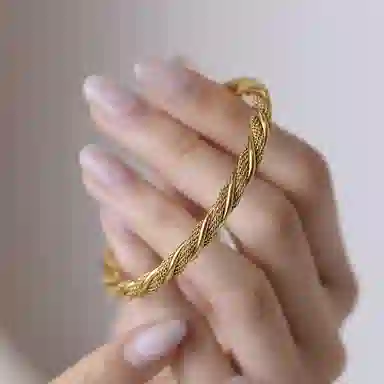 ACROWN