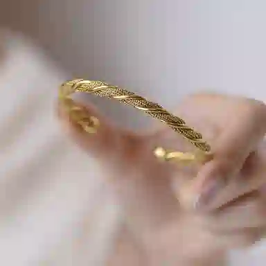 ACROWN