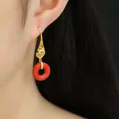 S925