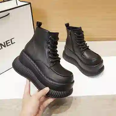 优质皮面厚底休闲百搭松糕鞋 短靴 女款