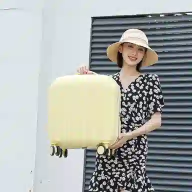 BRINCH USB ABS+PC 18