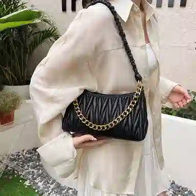 JIANGLIDA Pleated Chain Bag