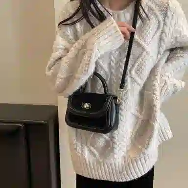 Yilu Retro Shoulder Bag