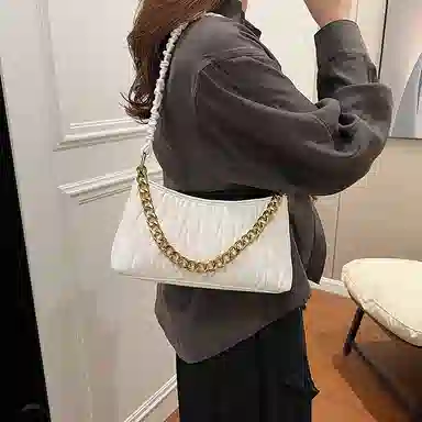 JIANGLIDA Pleated Chain Bag