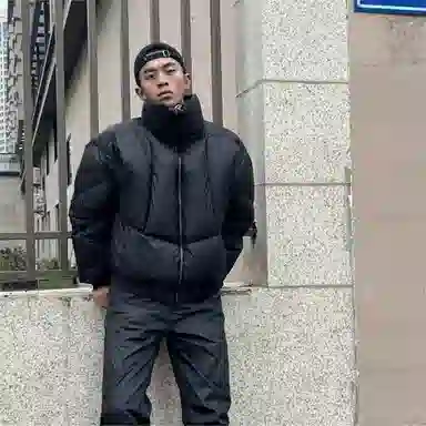 MARTHENAUT cleanfitbomber