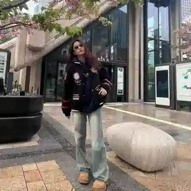 悍戈 美式街头风趣味徽章拼接刺绣棒球服 舒适亲肤保暖透气百搭夹克 男女同款