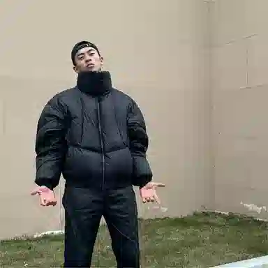 MARTHENAUT cleanfitbomber