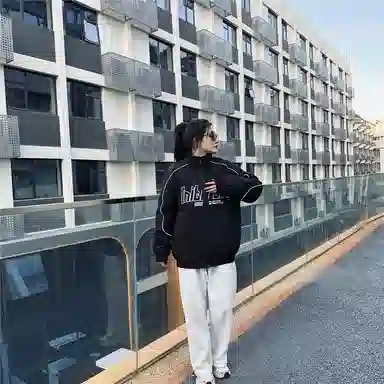 Unite Life HOODS logo