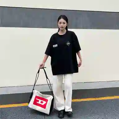 Unite Life HOODS LogoTLogo